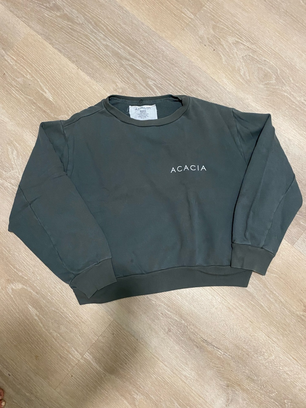 Acacia Basics Crop Sweatshirt